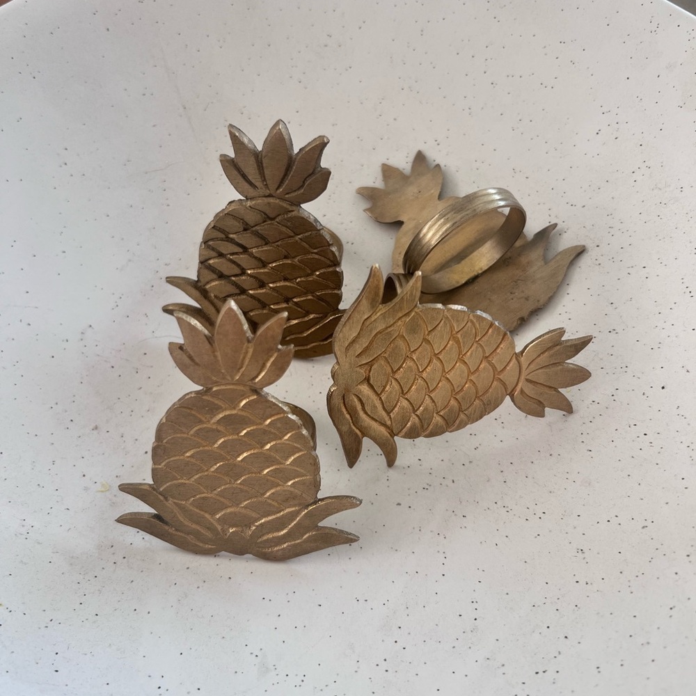 Gold Pineapple Napkin Rings
